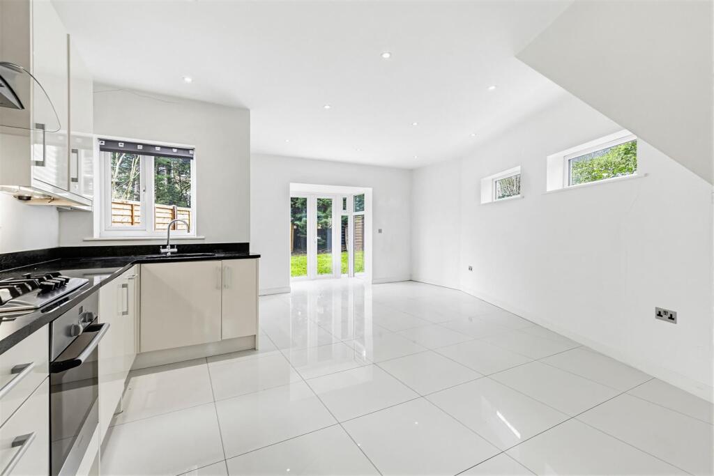 Main image of property: Hatherleigh Close, Morden