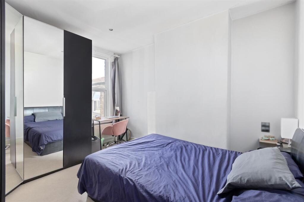 Apartment in London, South Wimbledon, Merton - View 5