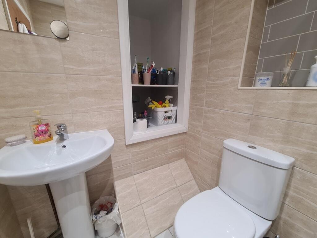 1 bedroom end of terrace house for rent