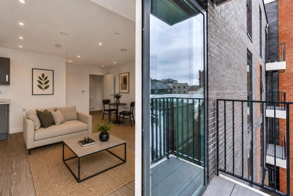 Apartment in Bristol - View 5