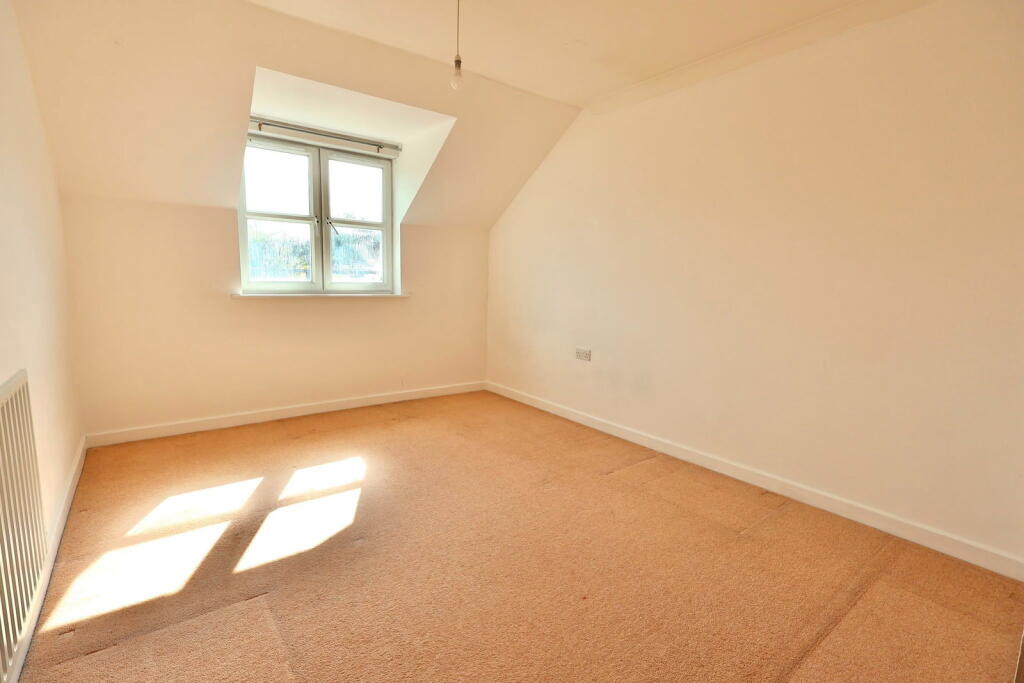 Apartment in Bromley - View 5