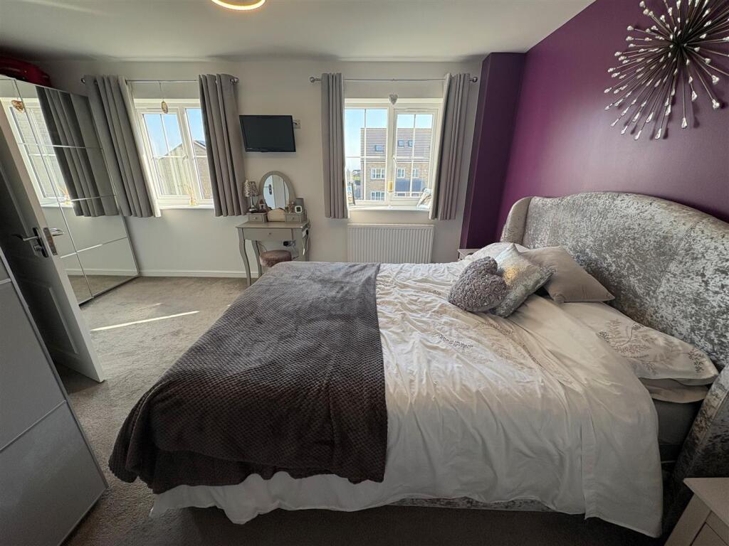 Additional image 17 of Cross Lane, Queensbury, Bradford