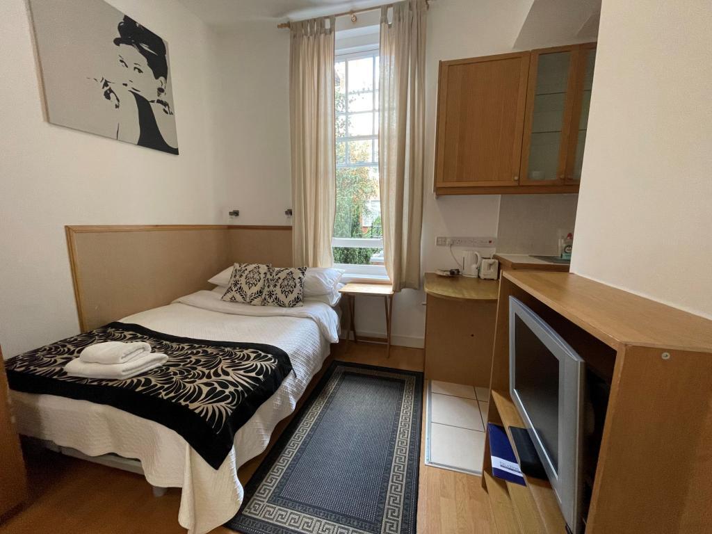 Studio flat for rent