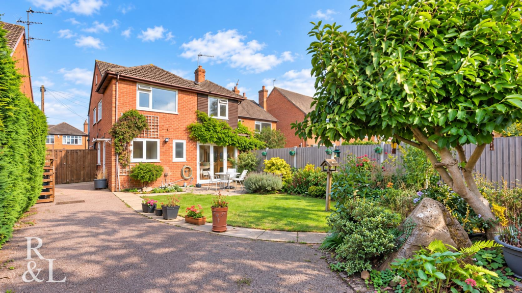 Elms Gardens, Ruddington, Nottingham photo 2