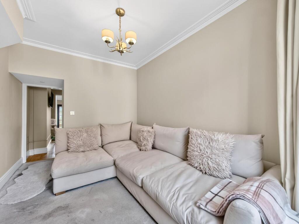 House in York - View 4