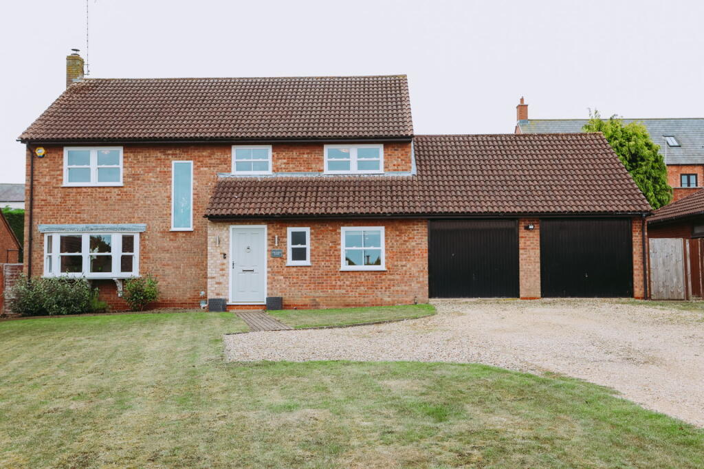 Main image of property: Main Street, Kibworth Harcourt, Leicester, LE8 0NR