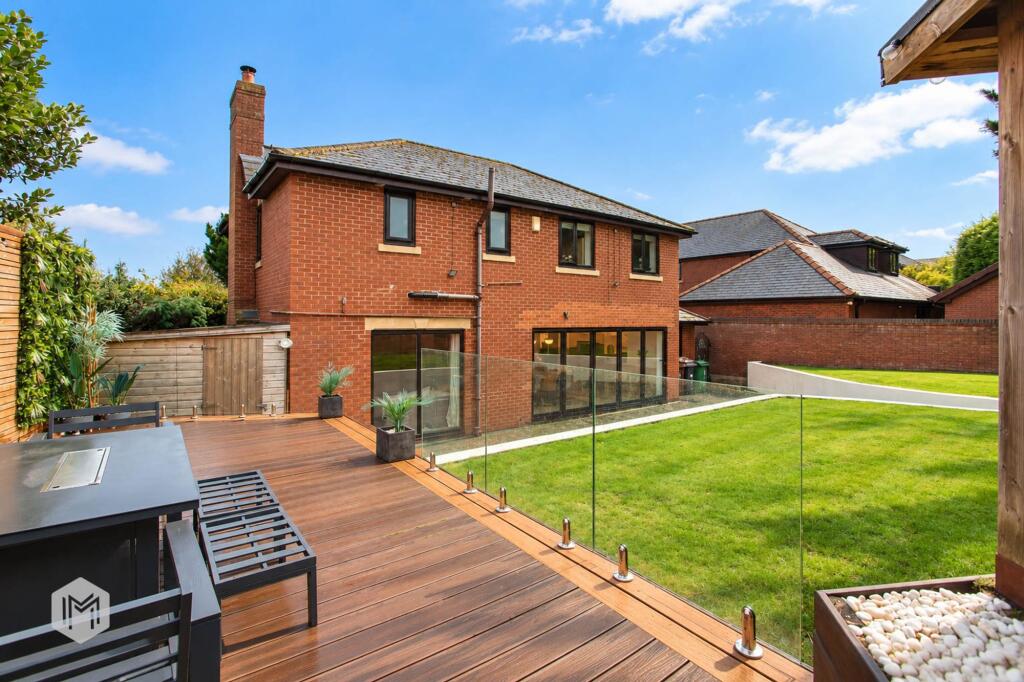 Thorn Lea, Atherton, M46 photo 4