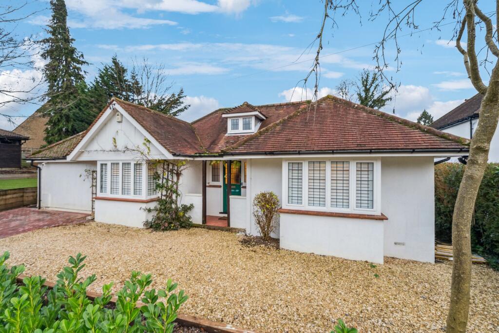4-bed detached on The Rise, Amersham, £895,000