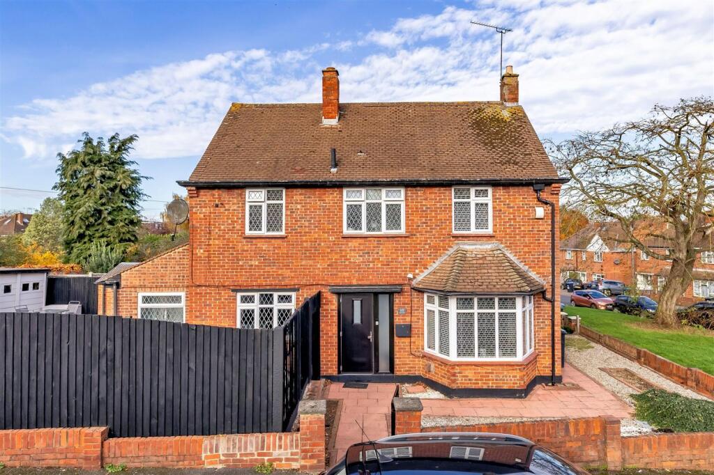 4-bed terraced on Upper Swaines, Epping, £724,995