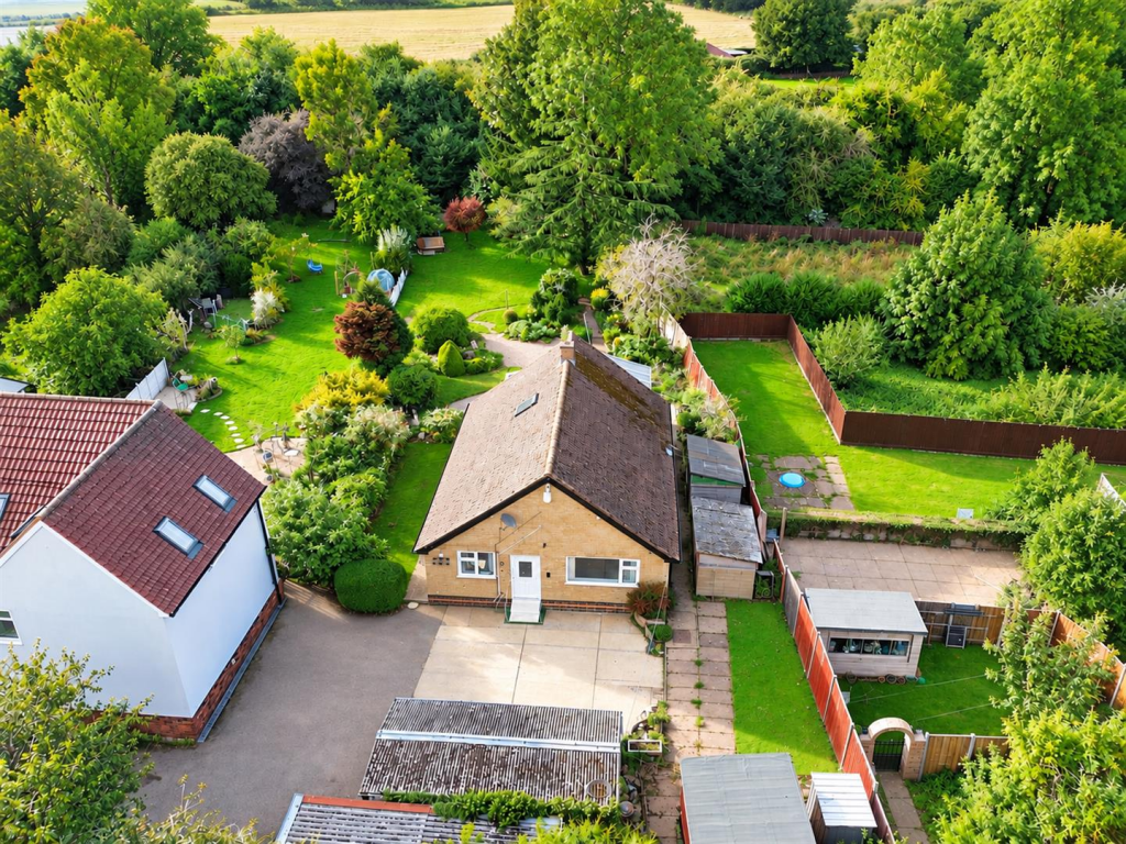 Main image of property: Woodway, Whetstone, Leicester