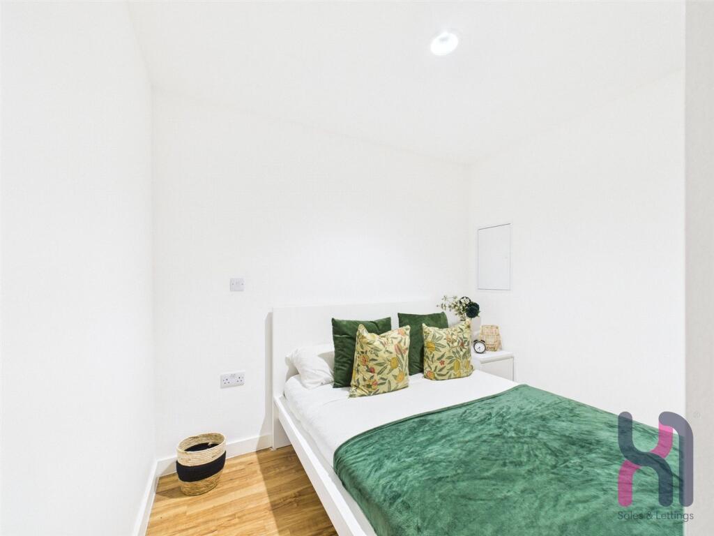 Apartment in Manchester - View 4