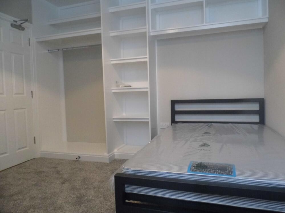 1 bedroom house share for rent
