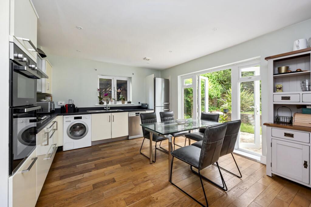 House in Tonbridge - View 5
