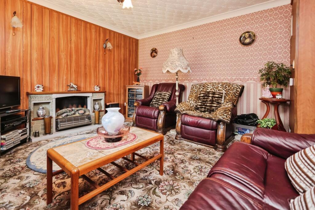 House in Birmingham, West Midlands - View 4
