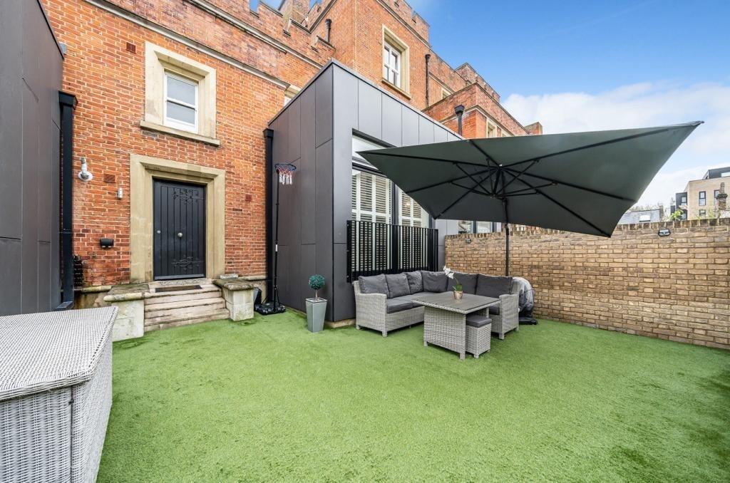 Main image of property: Wellesley Road London SE18