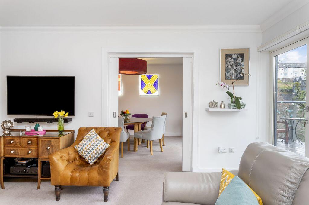 Flat 12, 10, West Mill Road, Colinton, Edinburgh, EH13 0NX photo 4