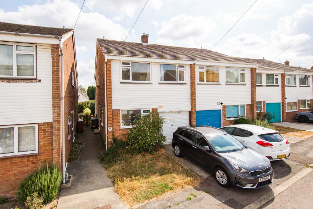 House in Tunbridge Wells, Southborough