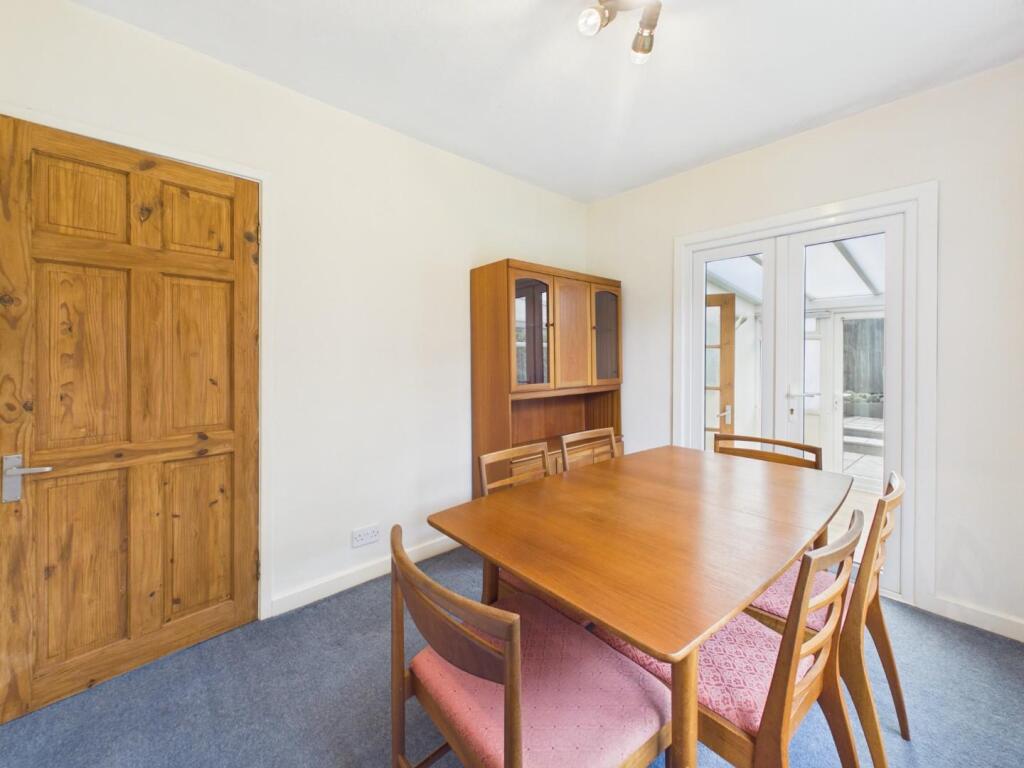 Heaton Drive, Bingley photo 4