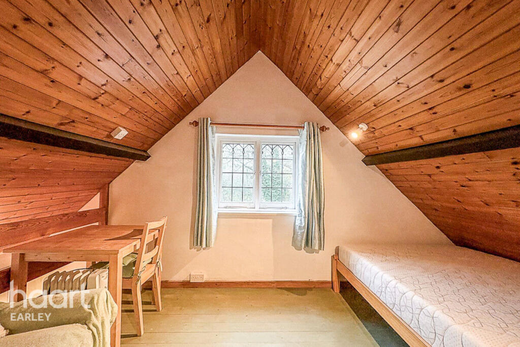 House in South Oxfordshire, Eye and Dunsden - More