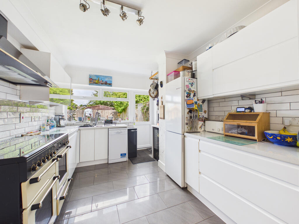 House in Princes Risborough, Monks Risborough - View 4