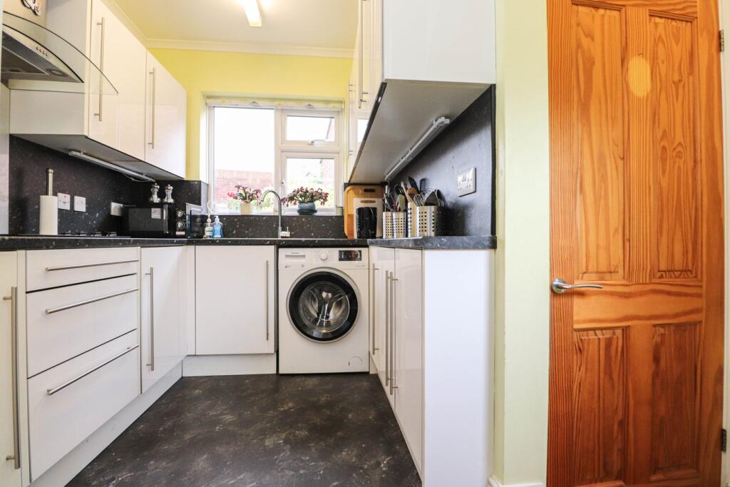 Apartment in Carlisle, Whiteclosegate, Stanwix - View 3
