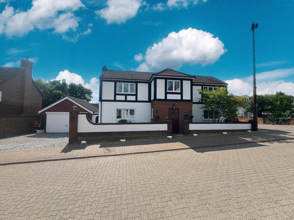 Main image of property: Meesons Lane, Grays