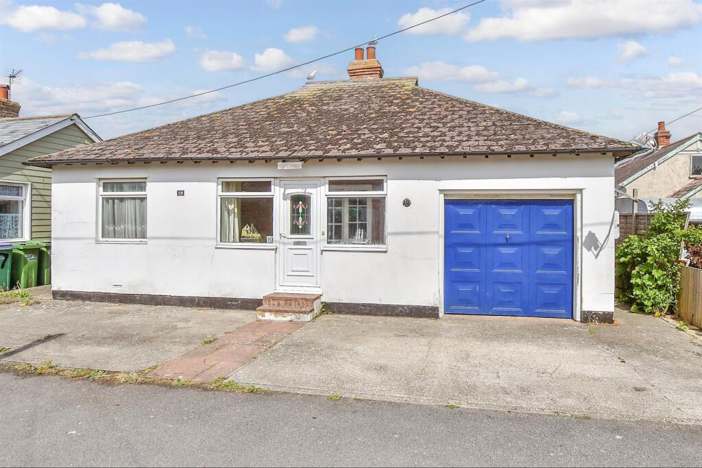 3-bed detached on Tower Estate, Dymchurch, Romney Marsh, Kent, £250,000