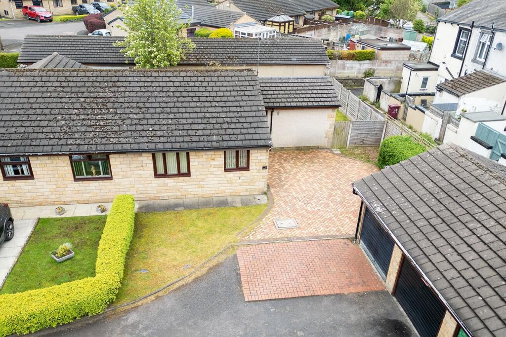 Hathaway Fold, Padiham, Lancashire, BB12 photo 3