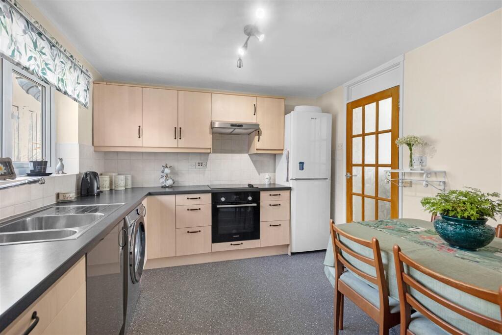 House in Northampton - View 5