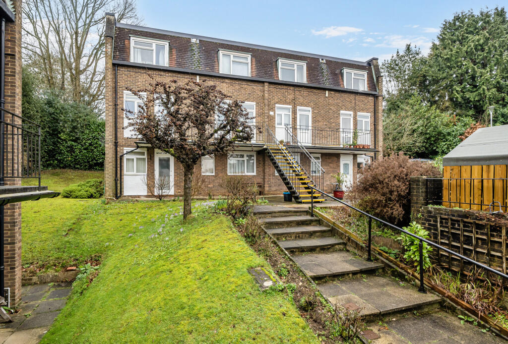 Main image of property: Knotts Place, Sevenoaks, Kent, TN13