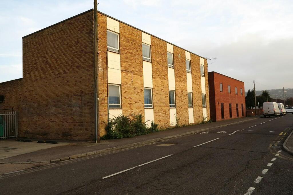 6144_Mountbatten_Business_Park.jpg