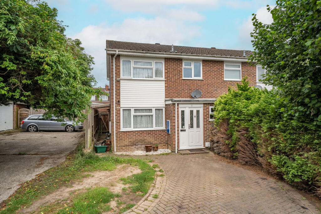 Main image of property: Lightsfield, Oakley, Basingstoke, RG23 7BL