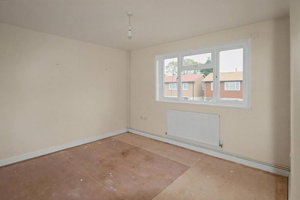 House in Dorset, Bournemouth, Christchurch and Poole - View 2