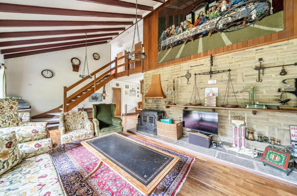 House in Chichester, Plaistow - More