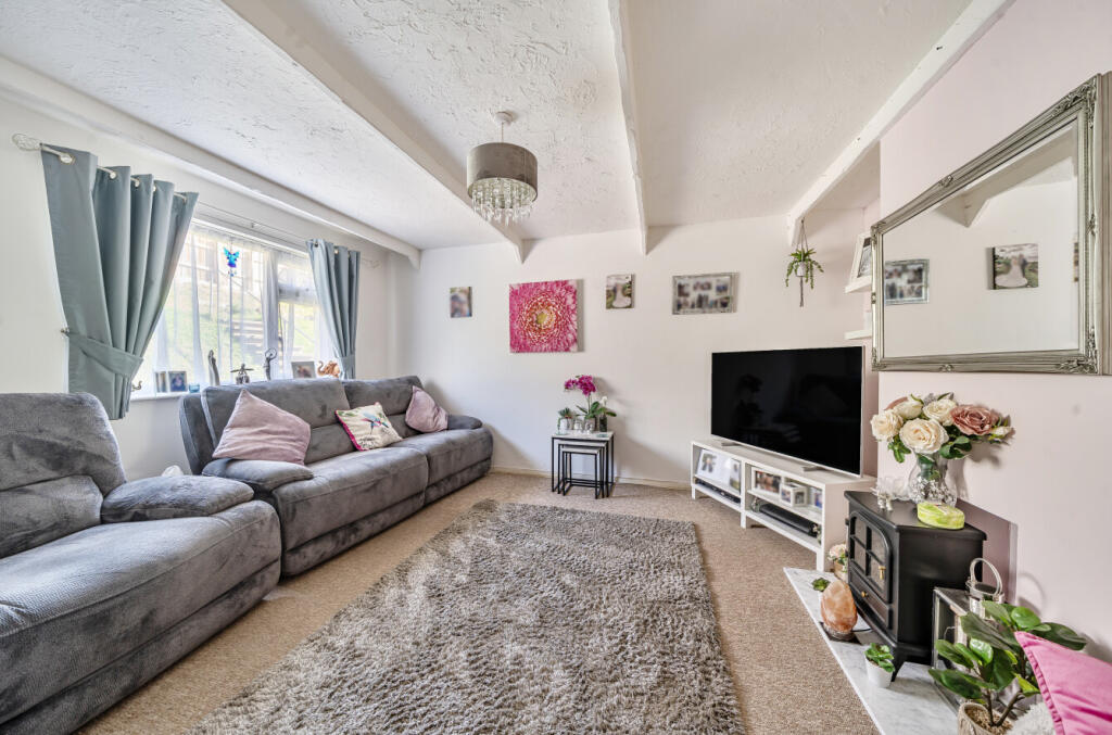 Barton Close, Paignton, Devon photo 2