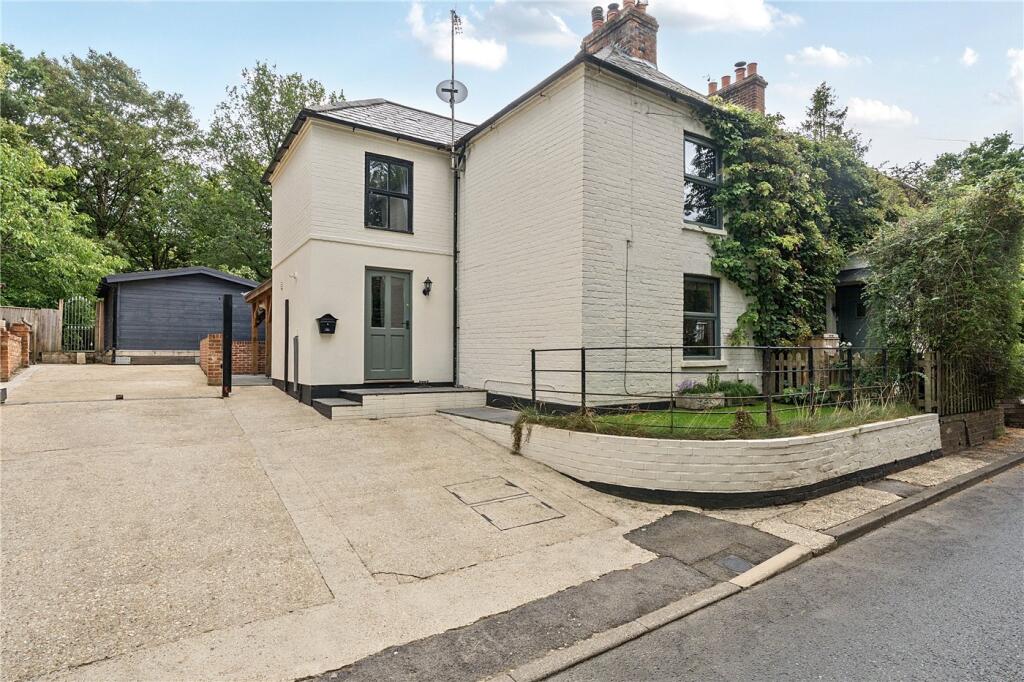 Main image of property: Andover Road, Newbury, Berkshire, RG14