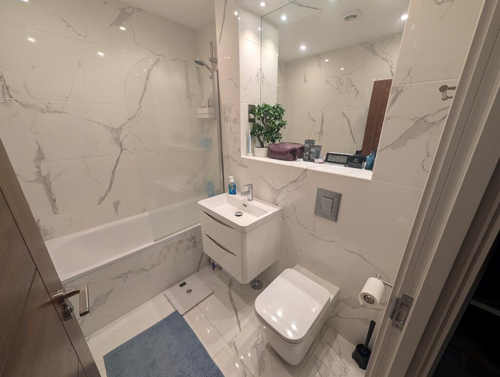 Additional image 12 of Stonehills, WELWYN GARDEN CITY