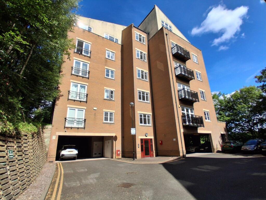 Main image of property: Caversham Place, Sutton Coldfield, West Midlands, B73