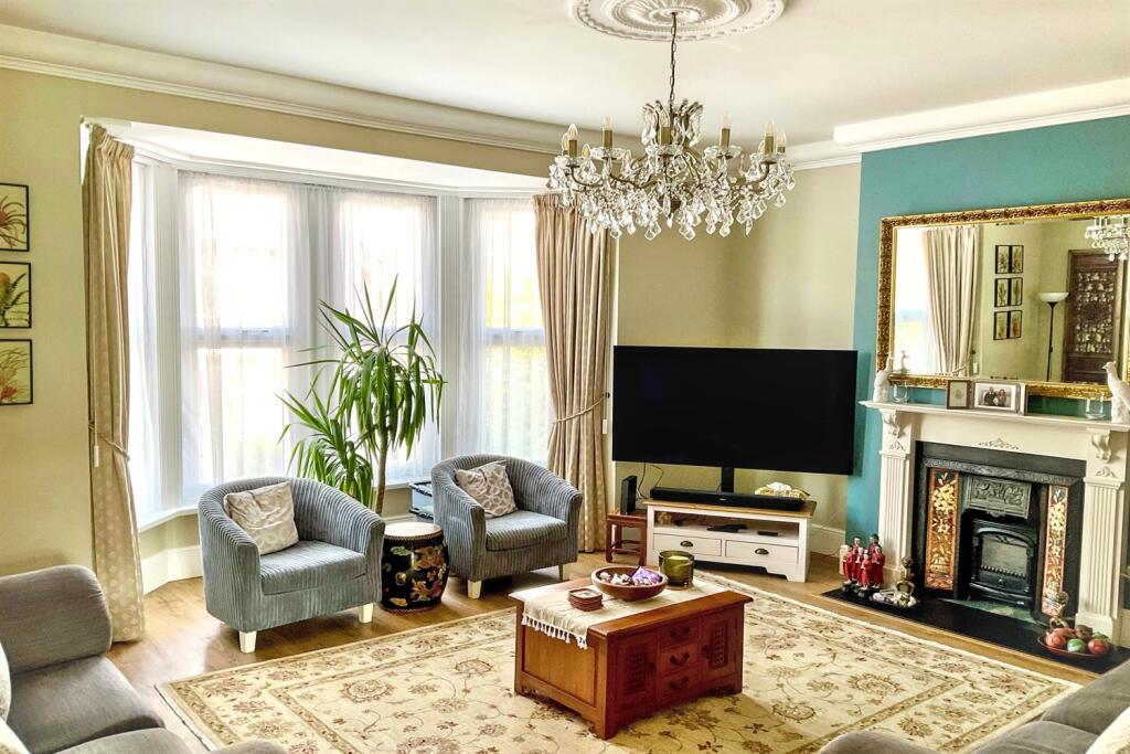 Park Avenue, Dover, Kent, CT16 - View 2