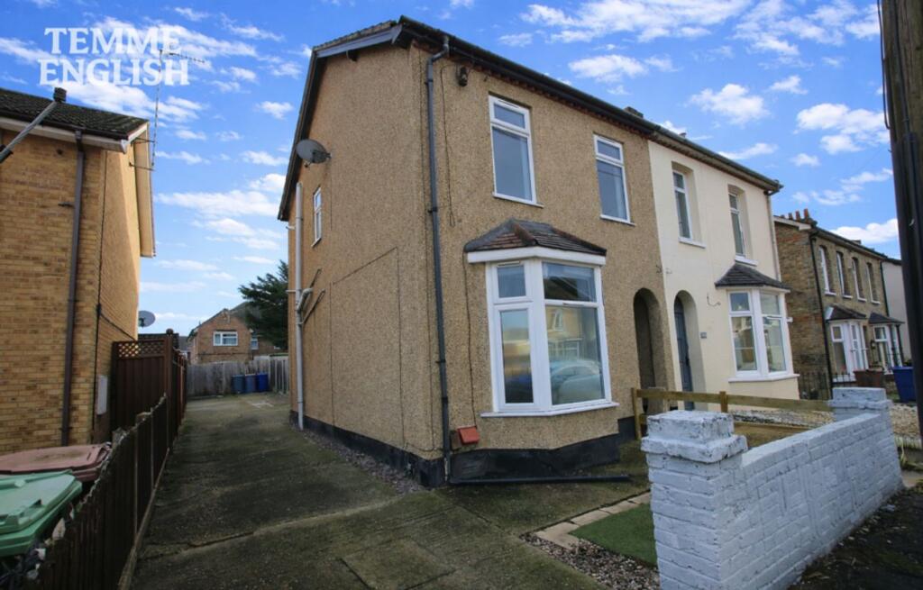 Main image of property: Salisbury Avenue, Stanford Le Hope, Thurrock