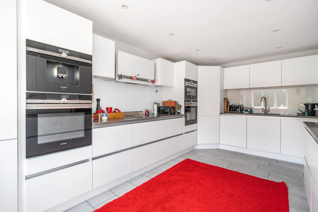 House in Salisbury, Laverstock - View 3