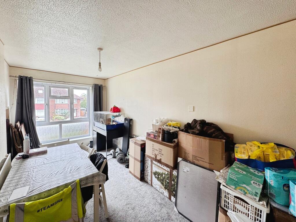 Apartment in Luton - View 2