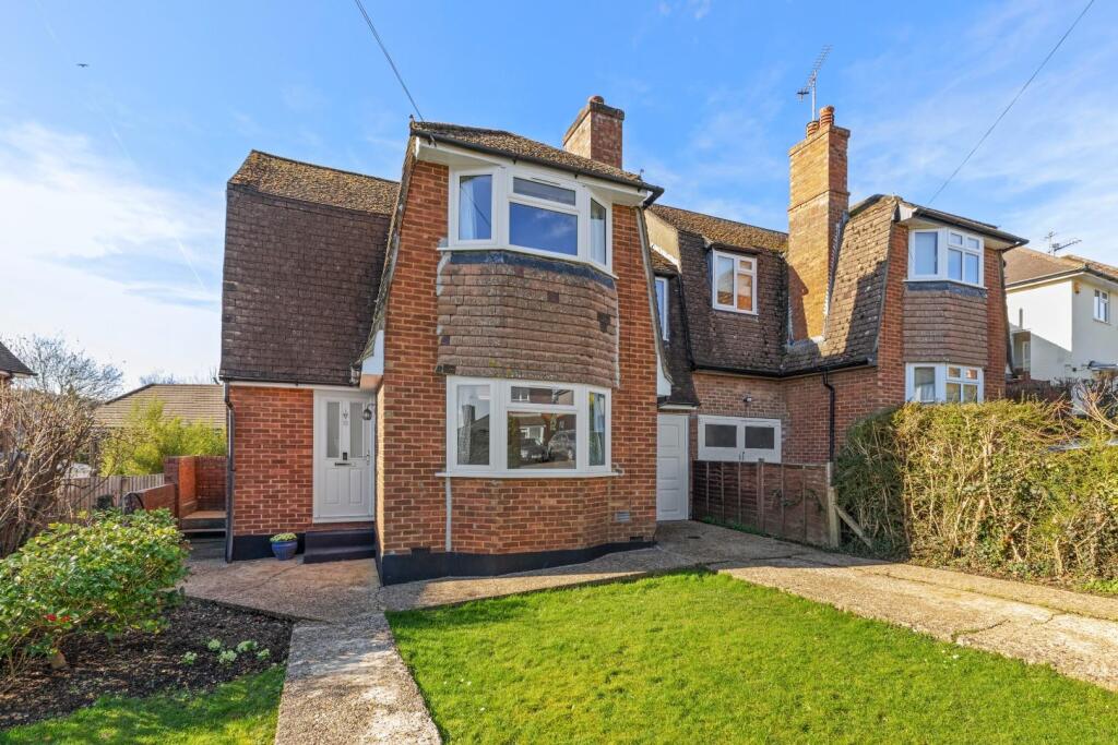 Main image of property: Chessmount Rise, Chesham, Buckinghamshire, HP5 1RB