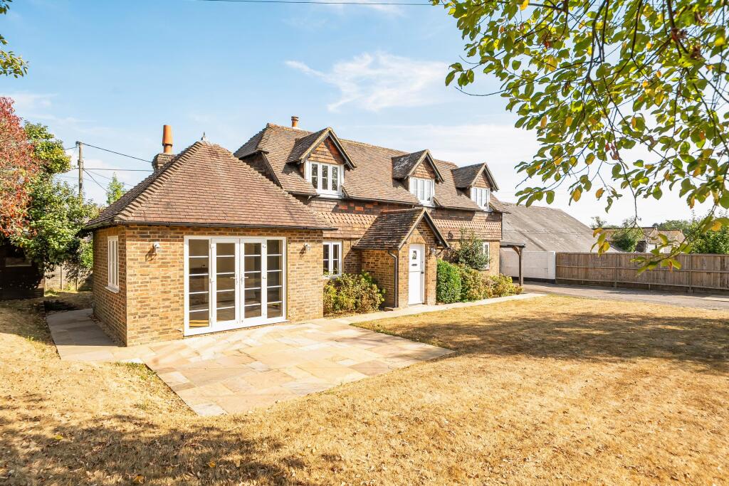 House in Redhill - More