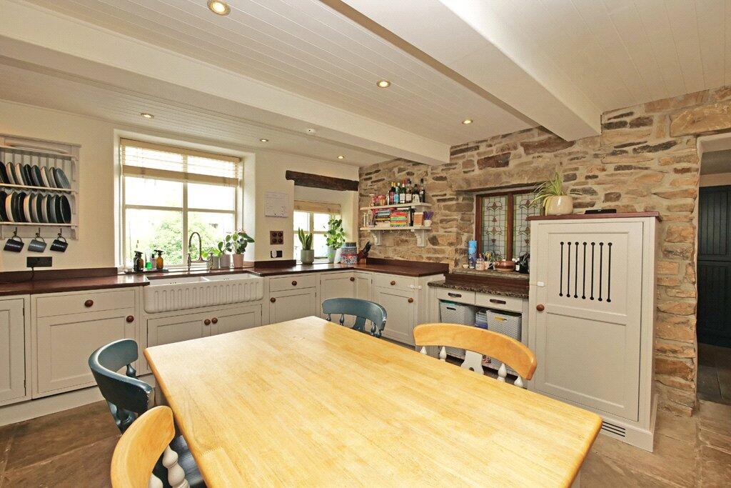 8 Gordon Terrace, Cononley, BD20 8NQ - View 5
