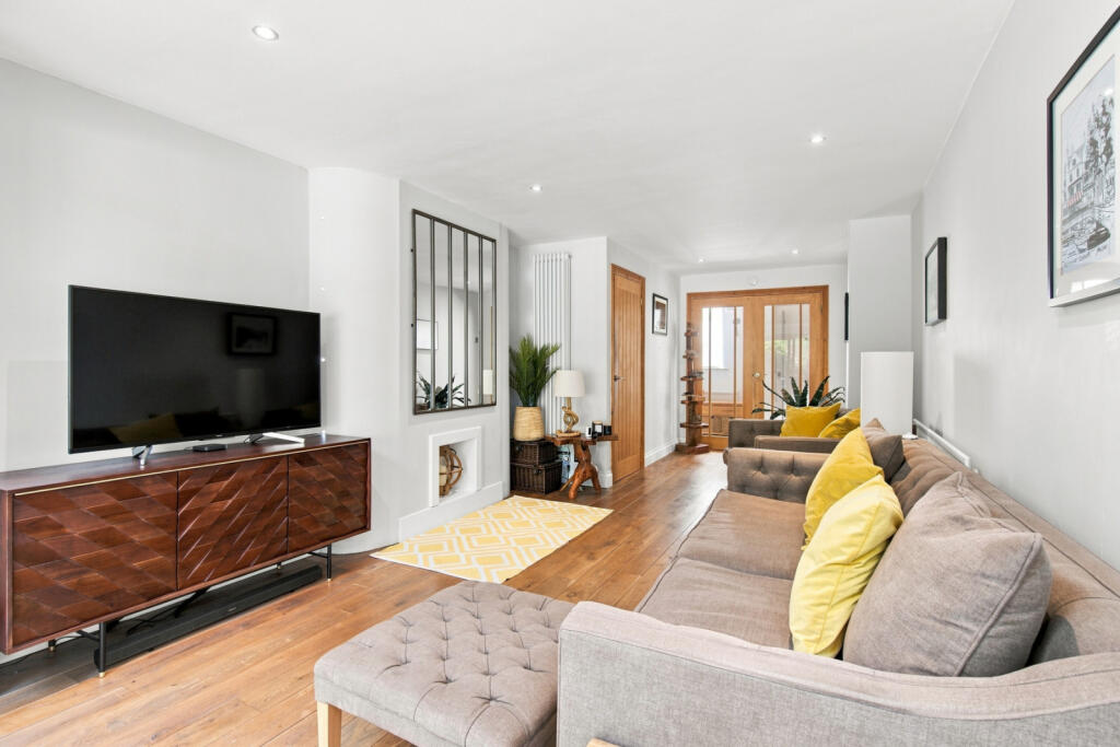 House in Bishop's Stortford, Hockerill - View 5