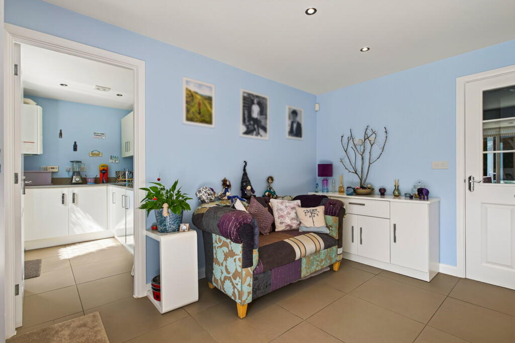 House in Harborough, Leicestershire - More