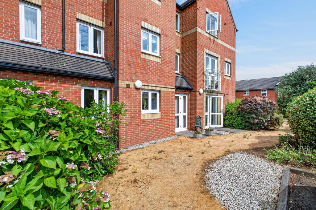 Northampton Road, Market Harborough, LE16 9HZ