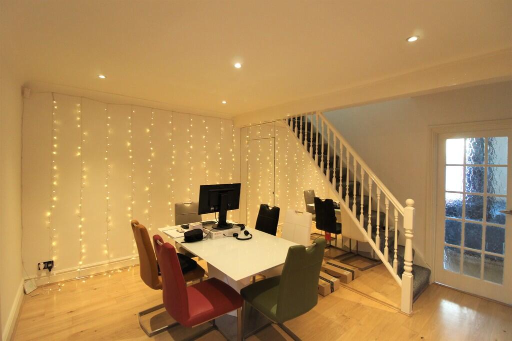 Thetford Road, Ashford photo 4