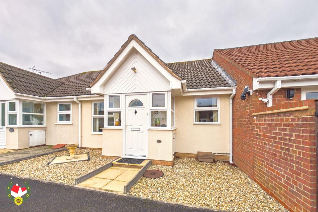 1-bed terraced on Cornfield Drive, Hardwicke, GL2, £225,000